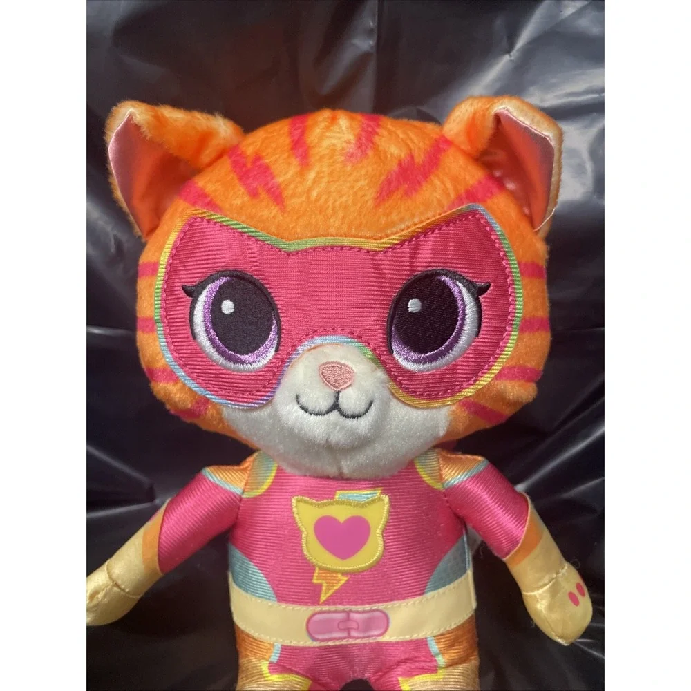 Disney‎ Junior SuperKitties Su-Purr Charged Ginny To The Rescue